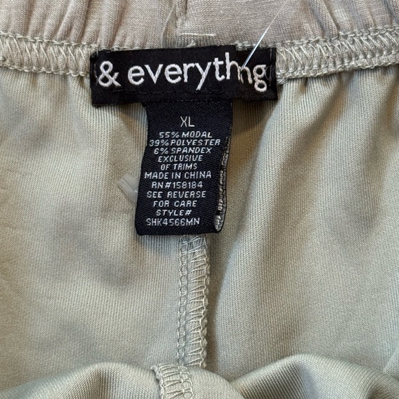 & Everything Gray Elastic Waist Shorts - Picture 3 of 5